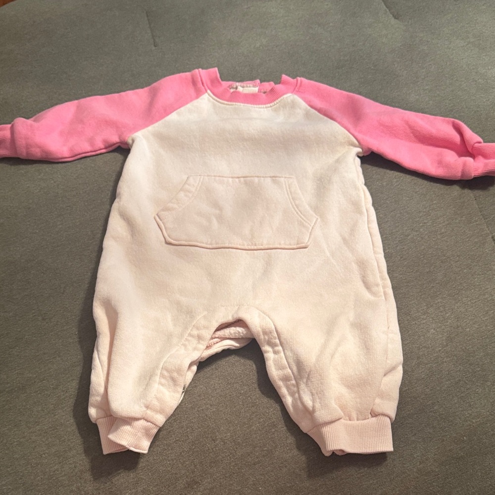 Old navy pink onesie set outfit size 3-6 month new